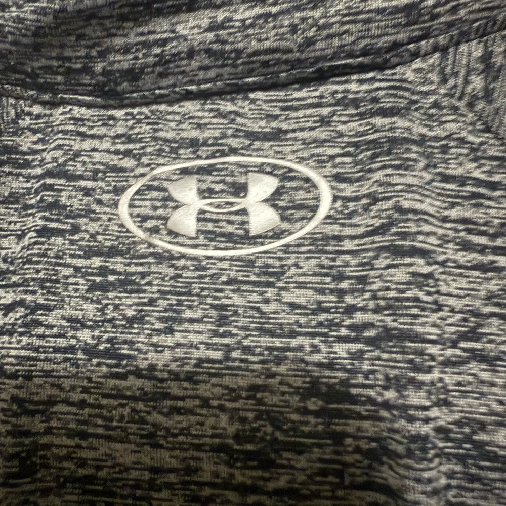 Under Armour HeatGear Women's Heather Gray/black Long Sleeve Half-Zip Top - Picture 5 of 8